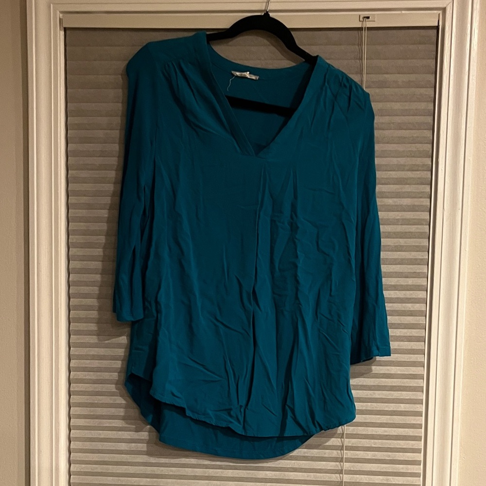 Chic Teal V-Neck Blouse